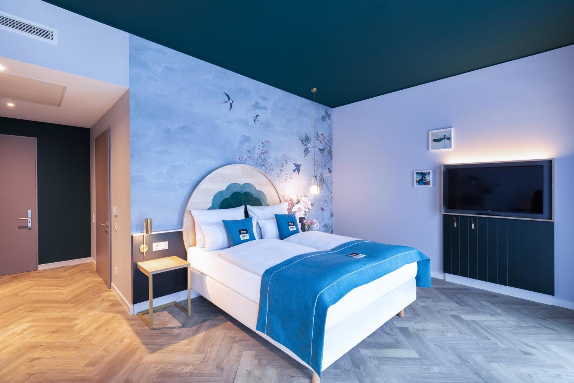 - The Niu, Flower By Ihg 3* Konstanz